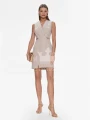 rinascimento-sukienka-koktajlowa-cfc0117778003-bezowy-regular-fit-0000303992651.webp